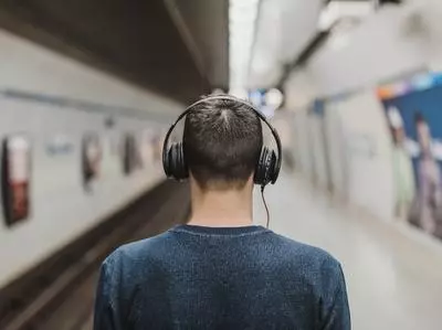 Música para viajar en autobús: Nuestro Baile del Viernes - Sidonie