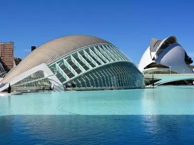 5 cosas que hacer en Valencia gratis al viajar en autobús