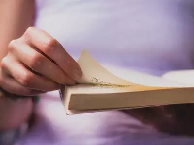 3 libros para leer mientras viajas en autobús