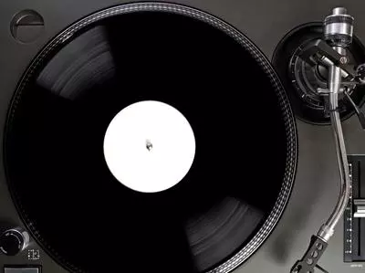 Música para viajar en autobús: Love of Lesbian – Fantastic shine