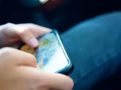 5 juegos de móvil más divertidos para tus viajes en autobús