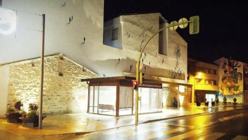Nueva terminal de autobuses en Pradejón, la tierra del fungi-turismo